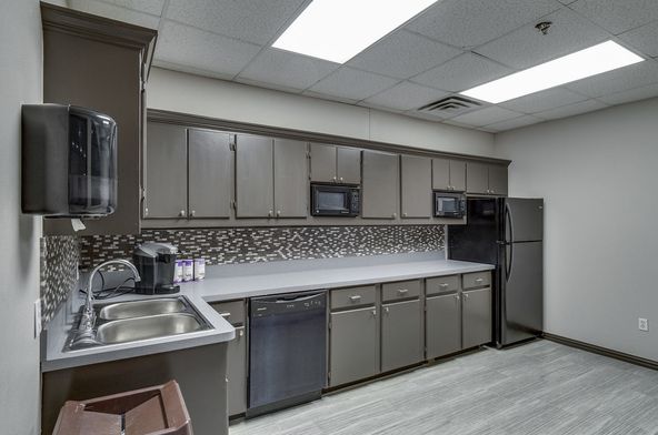 Office For Lease: 630 E Southlake Blvd, Southlake, TX 76092